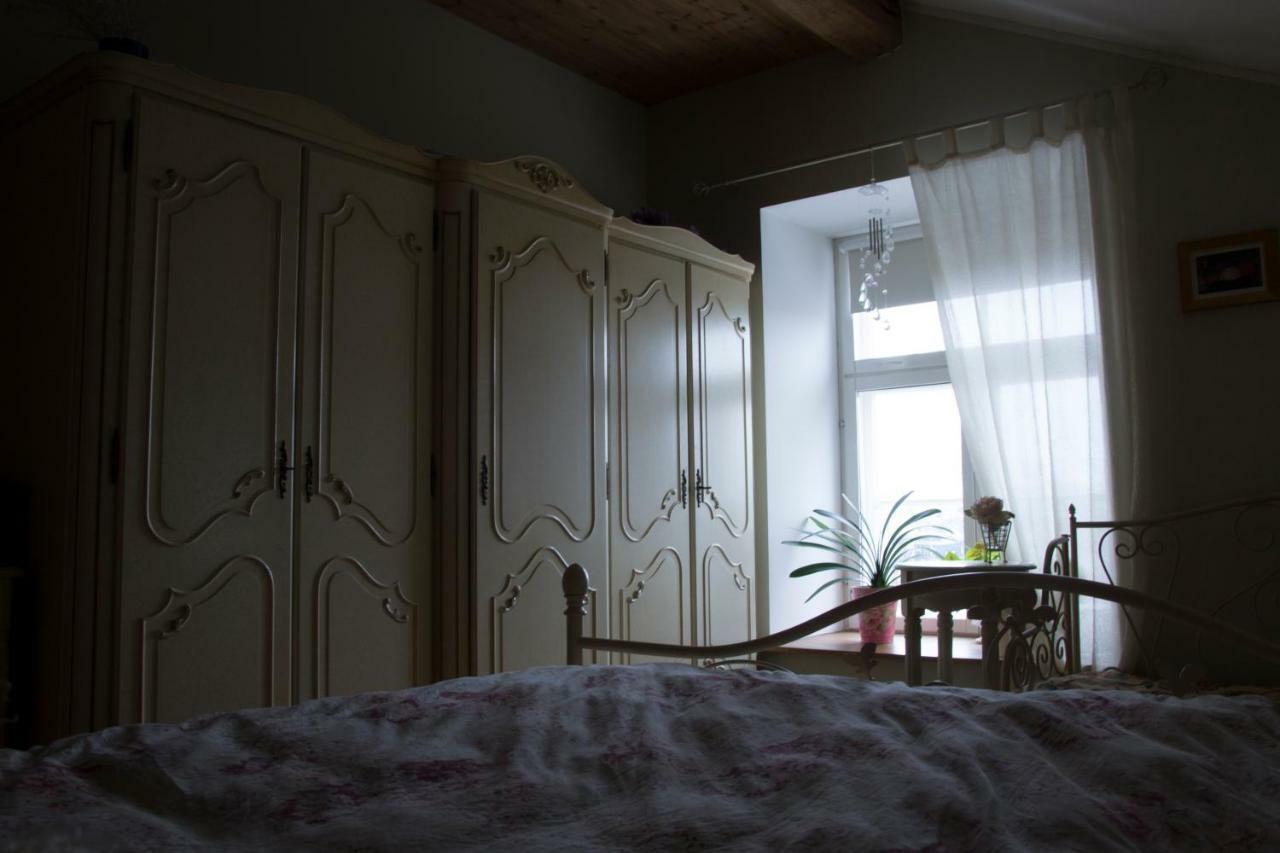 Kuressaare Romantic Apartment Ngoại thất bức ảnh